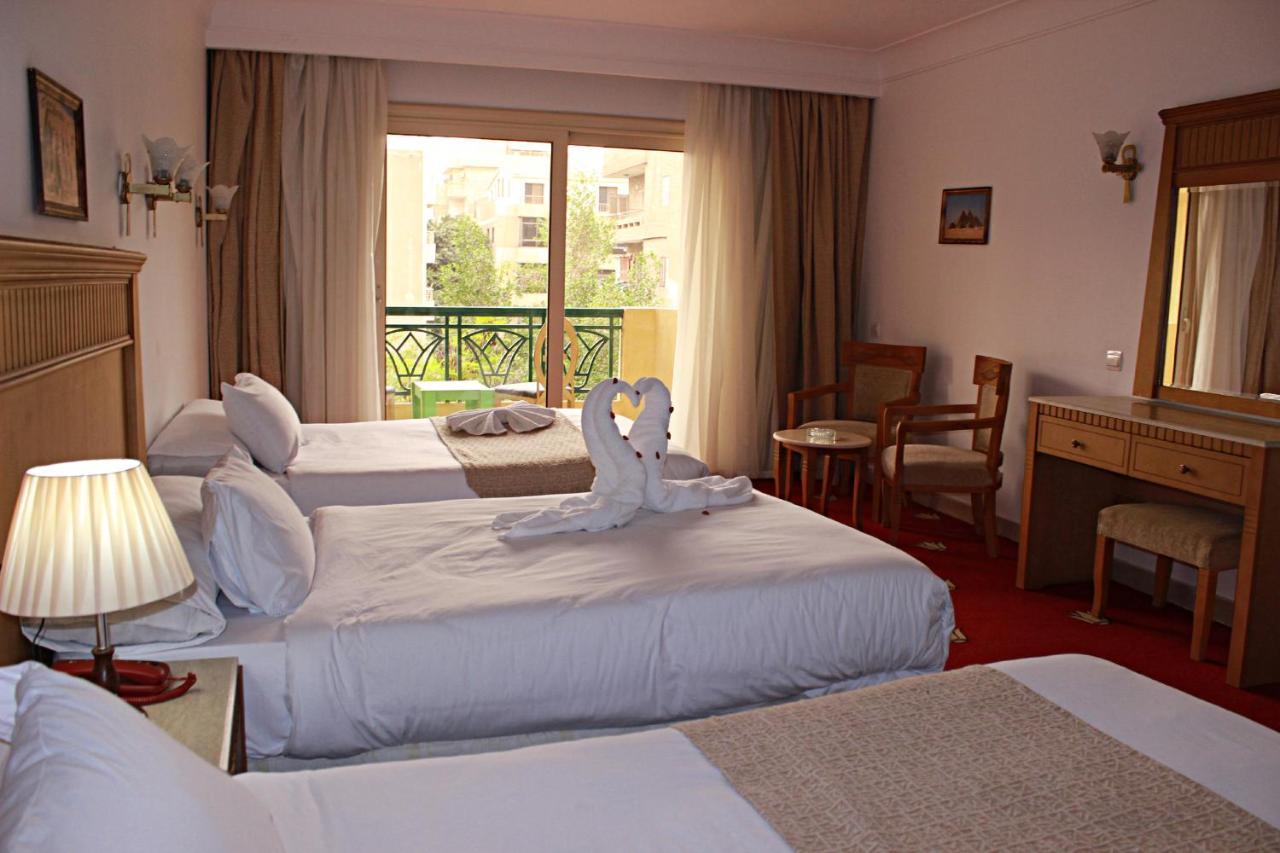 Regency Pyramids Hotel Kafrat al Jabal Exterior photo