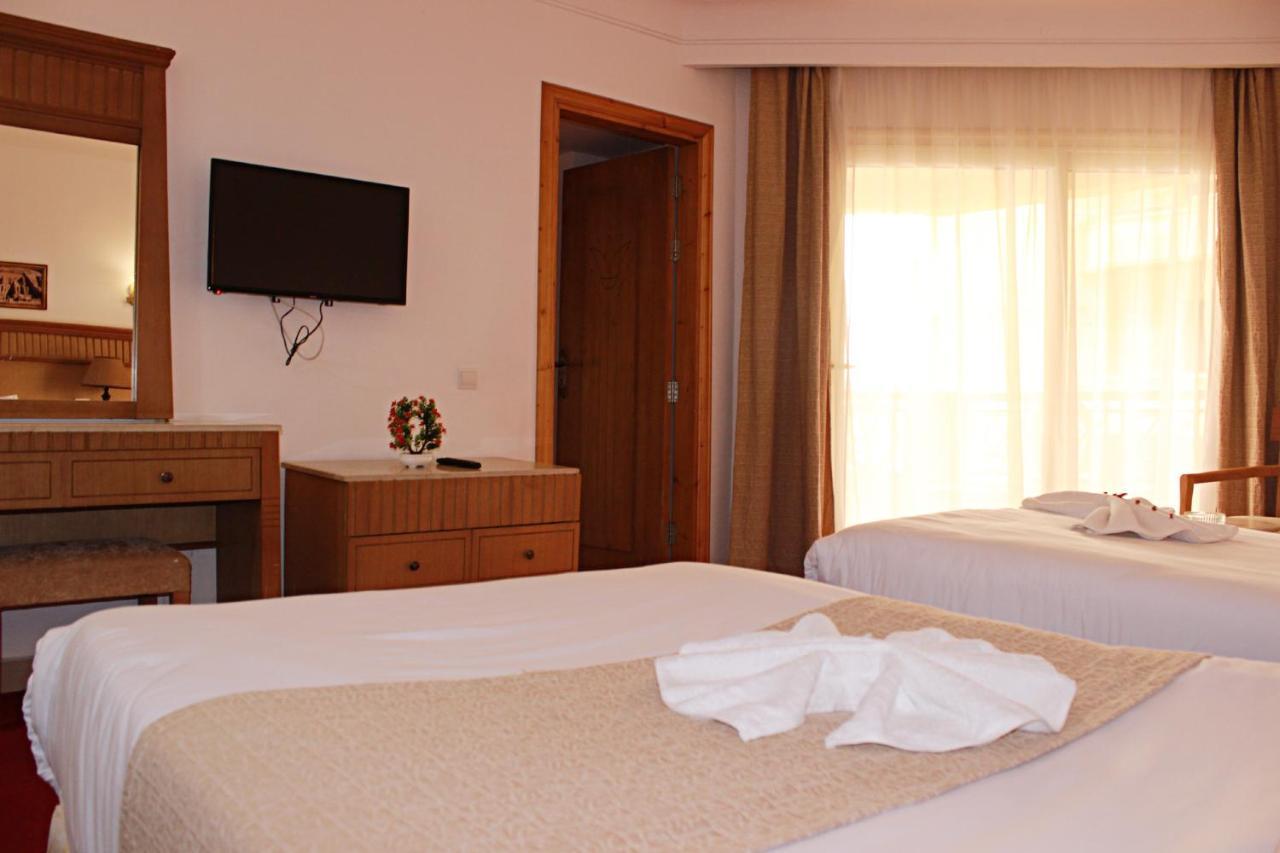 Regency Pyramids Hotel Kafrat al Jabal Exterior photo