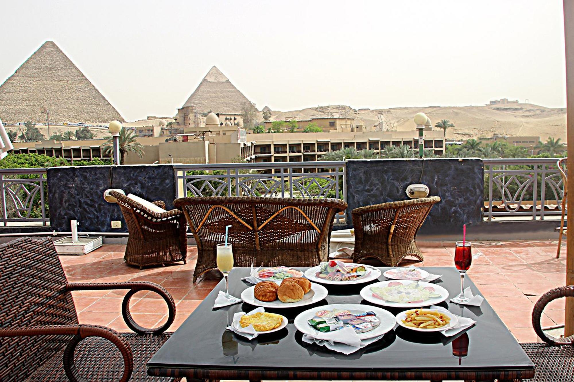 Regency Pyramids Hotel Kafrat al Jabal Exterior photo