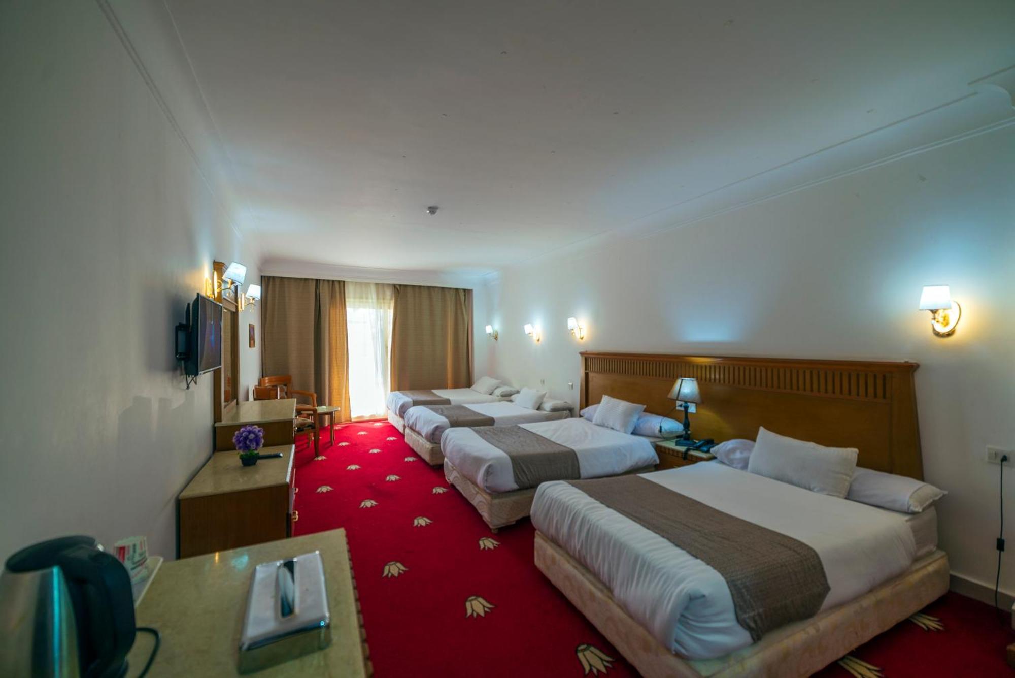 Regency Pyramids Hotel Kafrat al Jabal Exterior photo