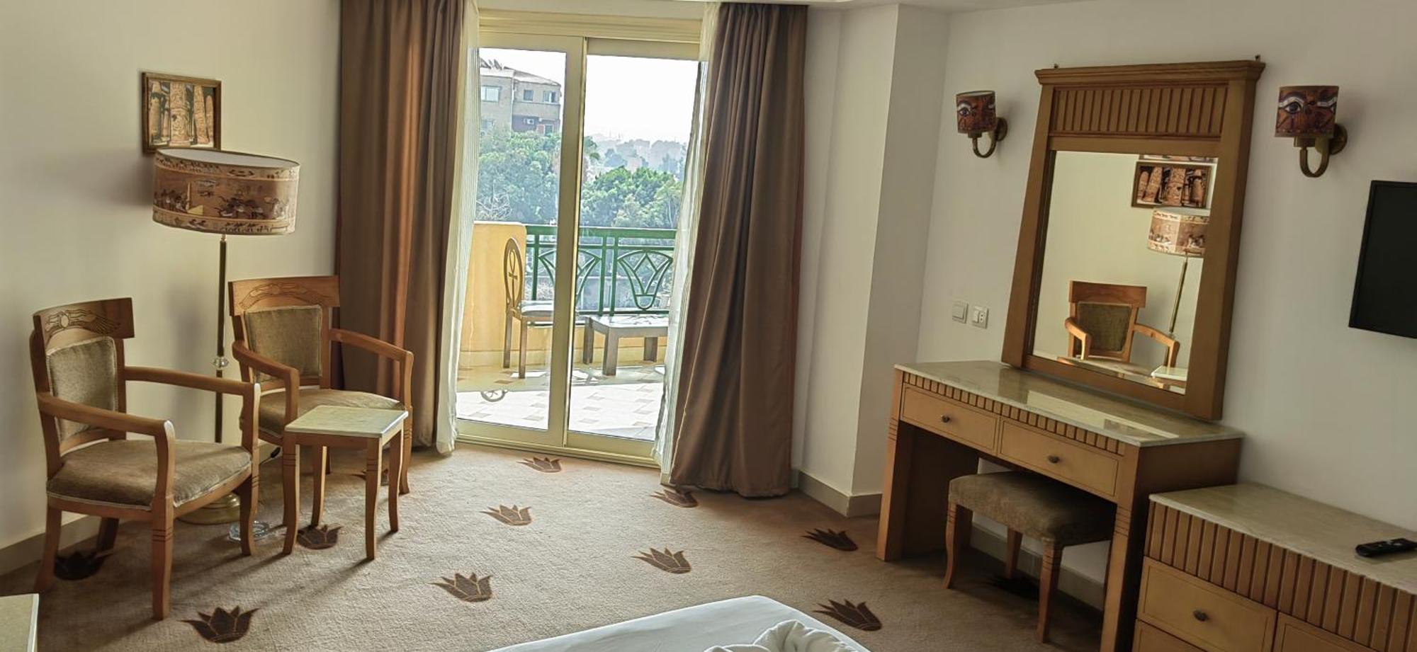 Regency Pyramids Hotel Kafrat al Jabal Exterior photo